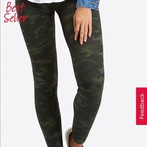 Seamless Cameo Leggings